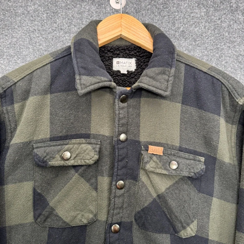 Matix Shirt Jacket Mens Medium Green Black Buffalo Plaid Sherpa Lined Outdoor